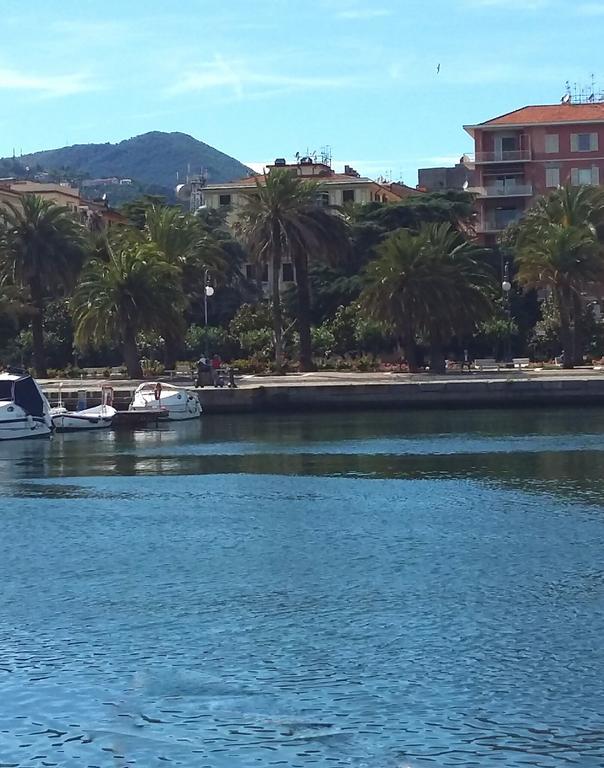 Downtown Srl - Waterfront Cinque Terre Apartamento La Spezia Exterior foto